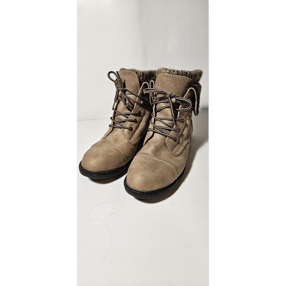 Cliffs by White Mountain Decker Winter Boot Tan/Beige Size 8.5M 124-C2778X